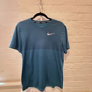 Nike Dri-Fit Running T-Shirt Medium